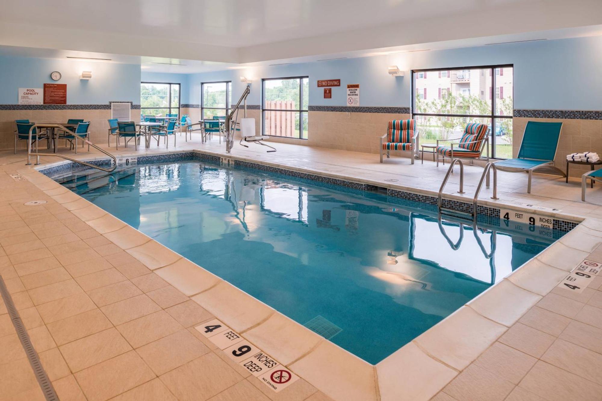 Towneplace Suites By Marriott New Hartford Eksteriør billede