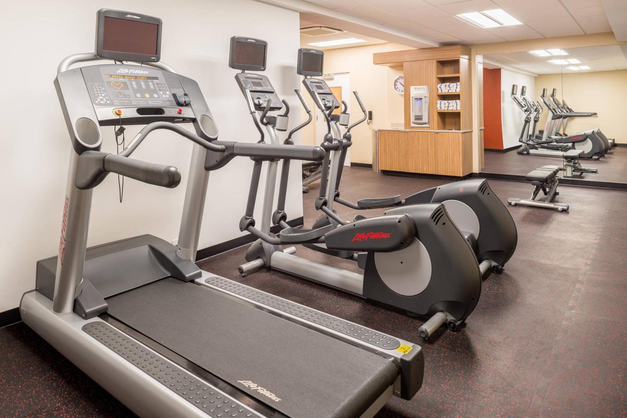 Towneplace Suites By Marriott New Hartford Eksteriør billede