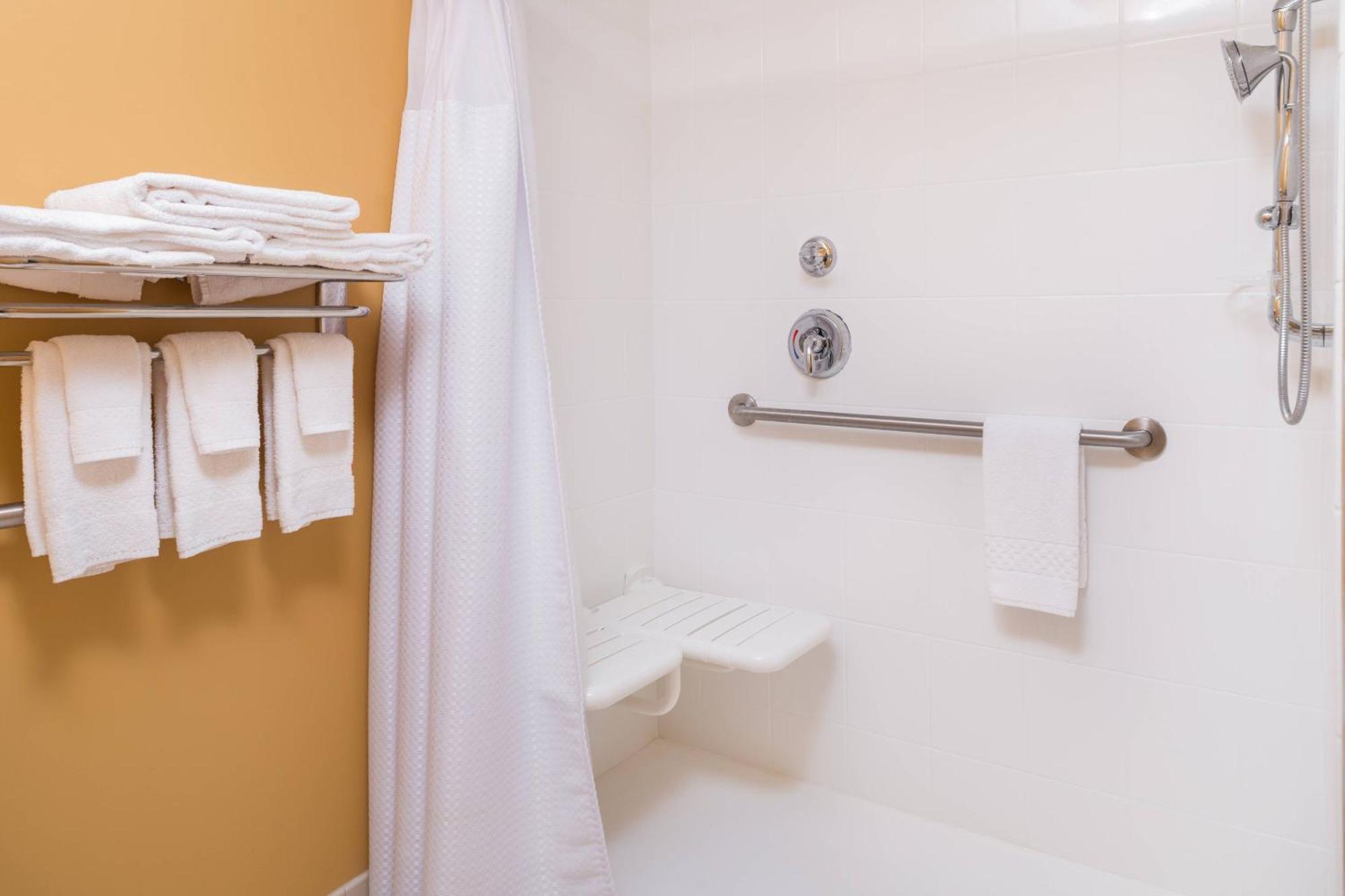 Towneplace Suites By Marriott New Hartford Eksteriør billede