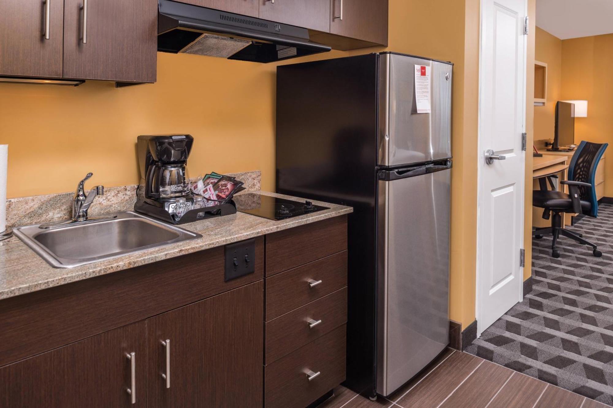 Towneplace Suites By Marriott New Hartford Eksteriør billede