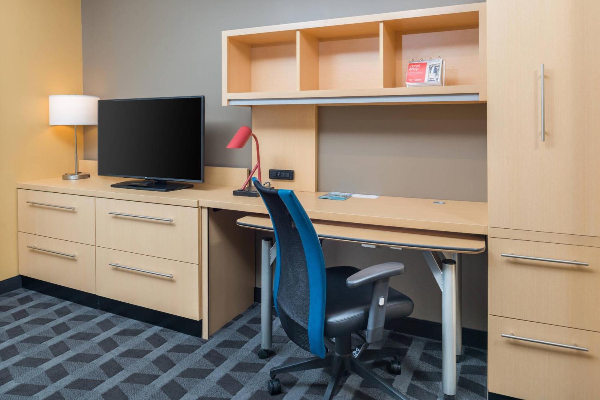 Towneplace Suites By Marriott New Hartford Eksteriør billede