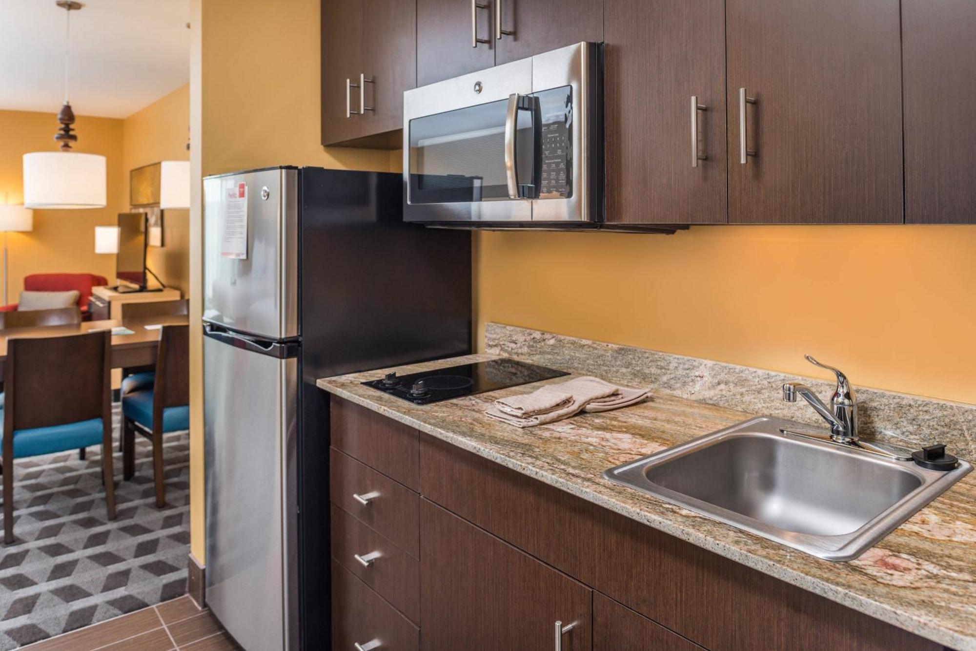 Towneplace Suites By Marriott New Hartford Eksteriør billede