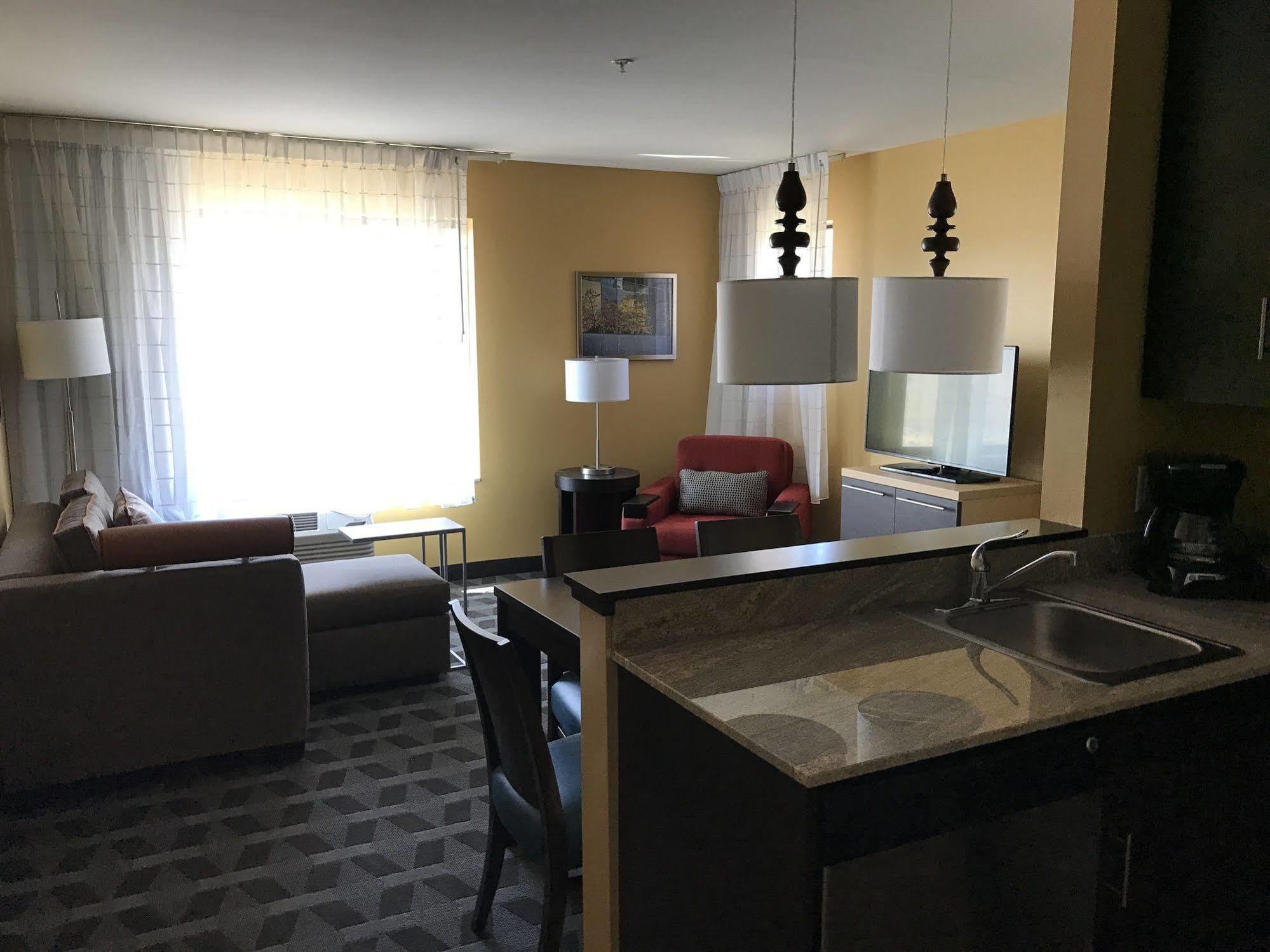 Towneplace Suites By Marriott New Hartford Eksteriør billede