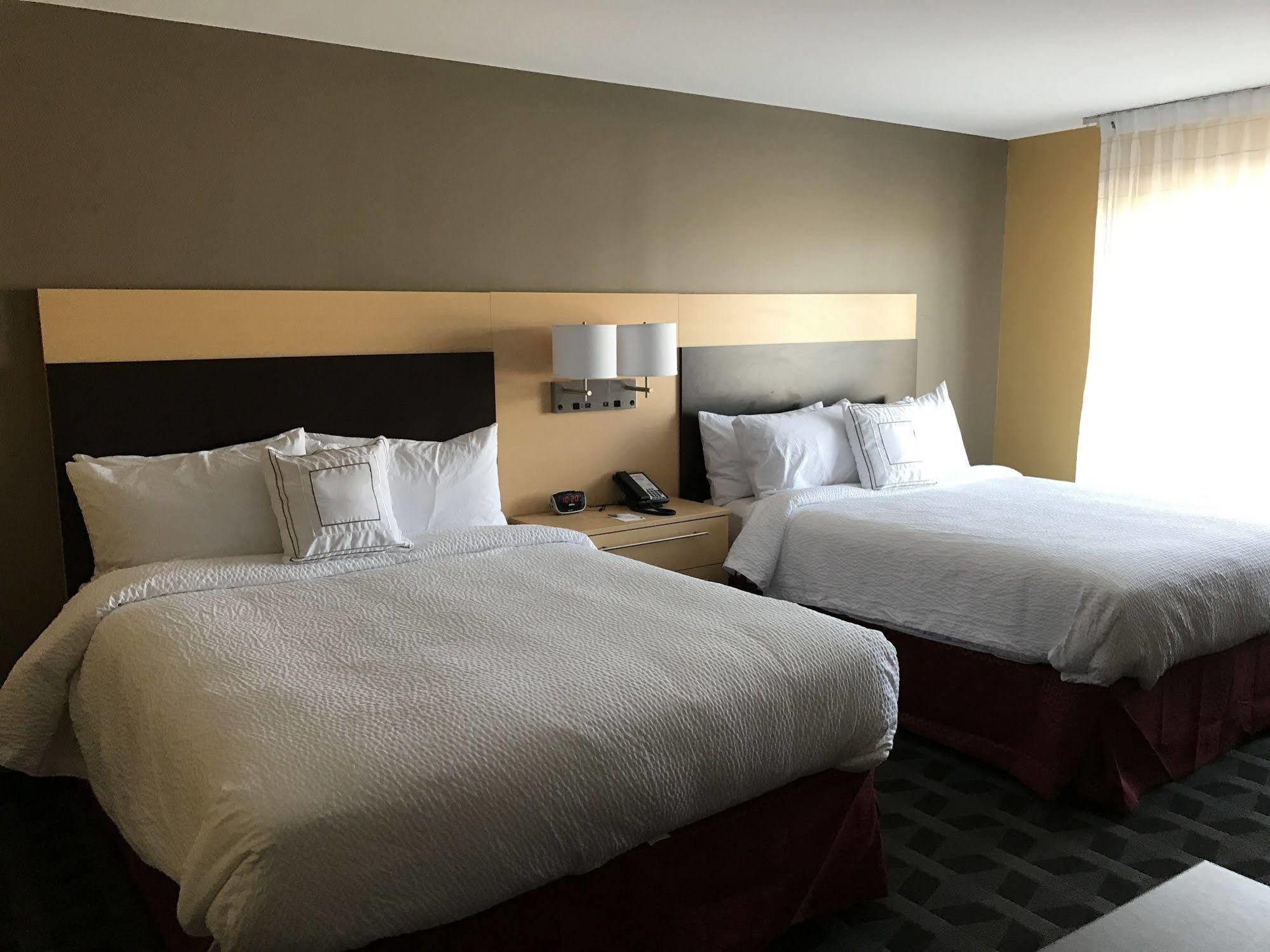 Towneplace Suites By Marriott New Hartford Eksteriør billede
