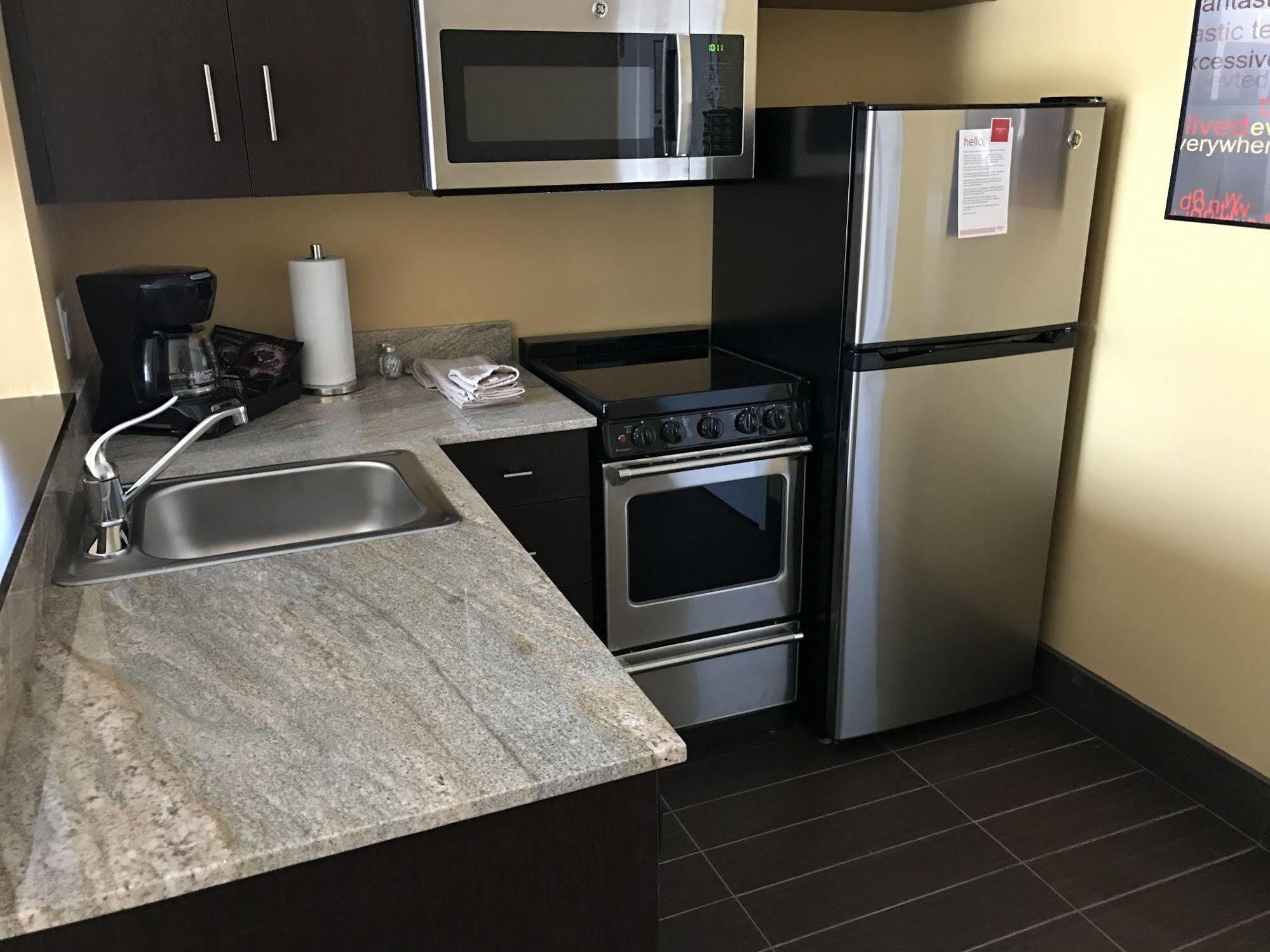 Towneplace Suites By Marriott New Hartford Eksteriør billede