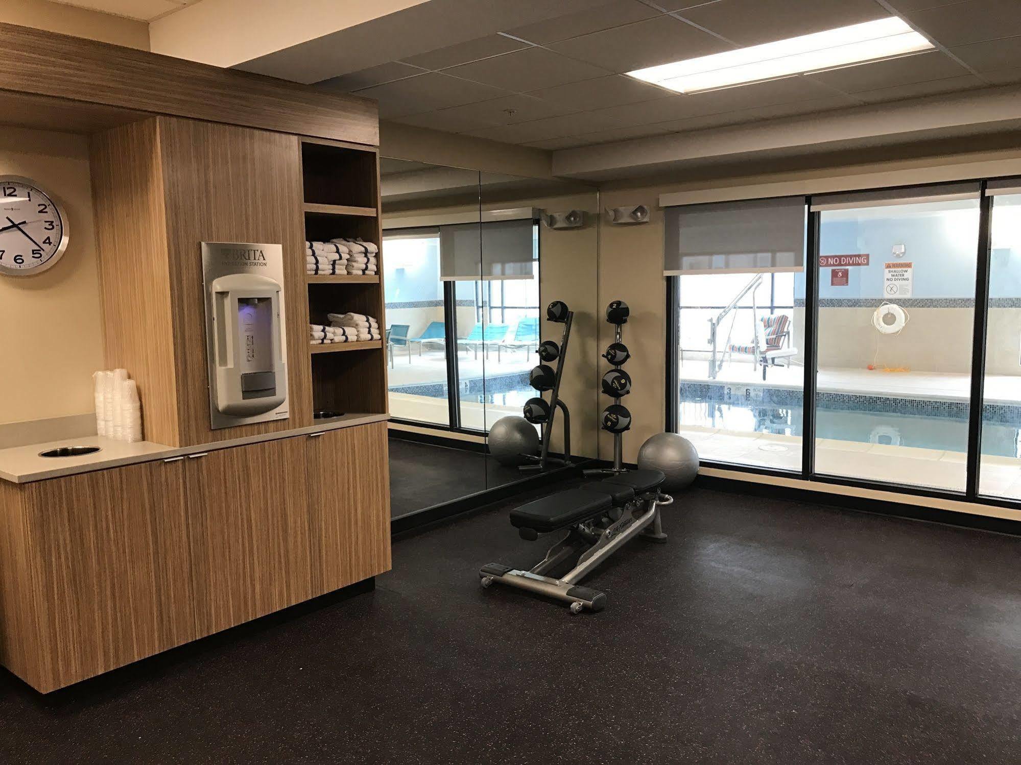 Towneplace Suites By Marriott New Hartford Eksteriør billede